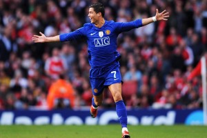 巴黎圣日耳曼夏窗大洗牌，告别多纳鲁马，迎来后防新核扎巴尔尼与门将舍瓦利耶