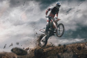 NBA季后赛激战正酣，勇士逆转太阳，库里独砍45分创纪录