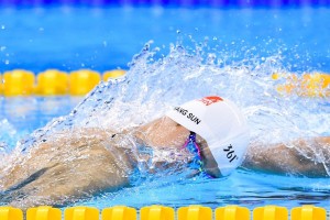 CBA季后赛激战正酣 辽宁本钢力克浙江稠州金租夺赛点