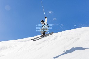 C罗梅开二度创纪录，葡萄牙3-0完胜瑞士挺进欧国联四强