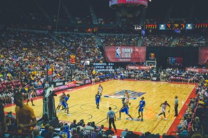 欧冠巅峰对决，皇马3-1逆转曼城，本泽马帽子戏法锁定决赛席位