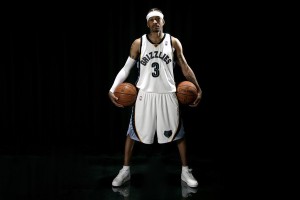 布恩迪亚盛赞球队韧性彰显 阿斯顿维拉持续进化剑指欧战