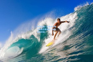 黑马逆袭！无名小卒爆冷击败卫冕冠军，创历史性时刻！