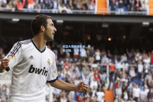 扣篮大赛巅峰对决，新星闪耀，传奇再现