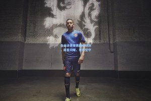 自由泳世锦赛巅峰对决，新星闪耀，老将坚守