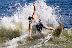 西甲激战正酣，皇马绝杀登顶，巴萨紧追不舍，保级大战白热化